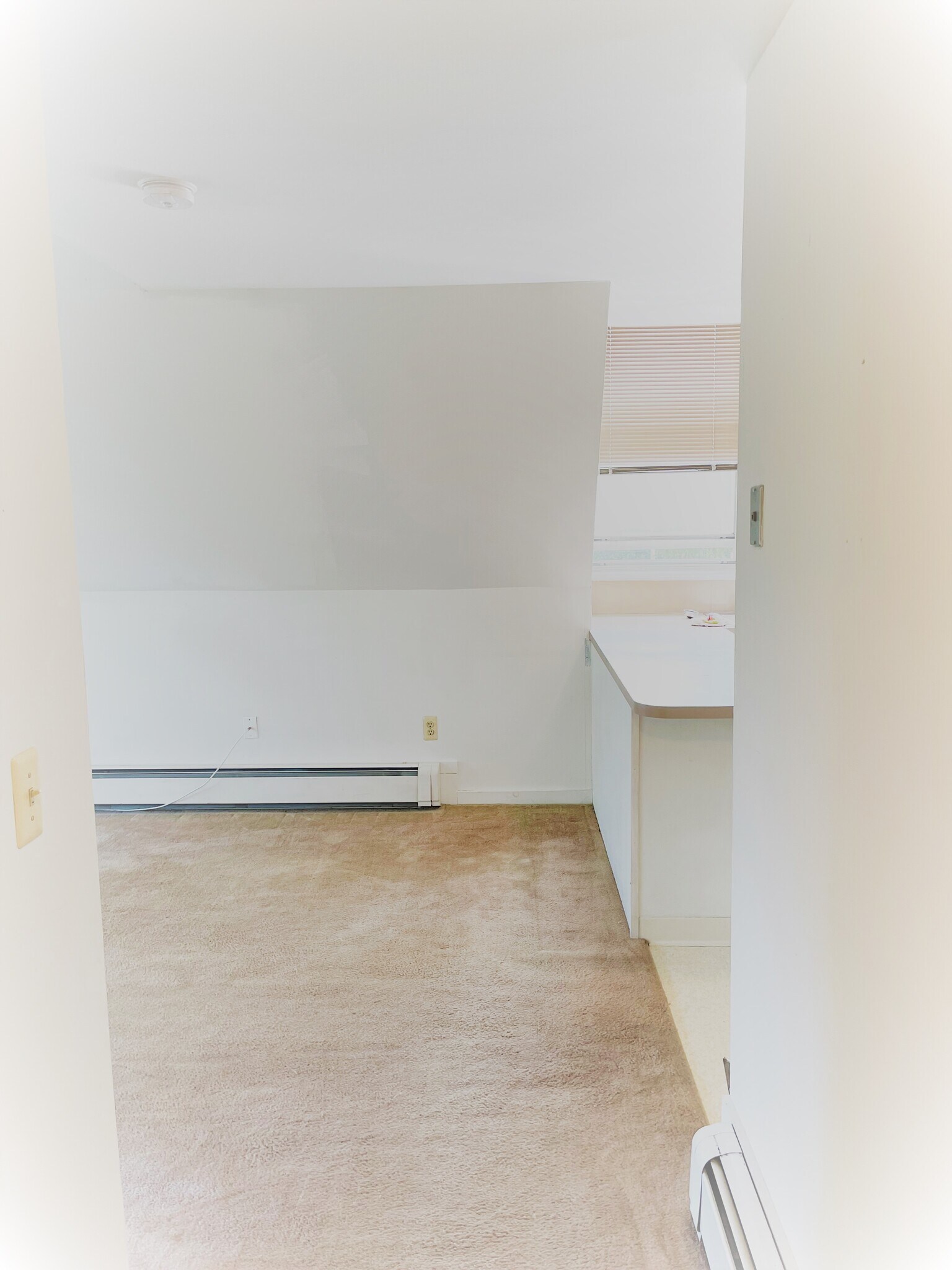 Building Photo - 154 Academy St