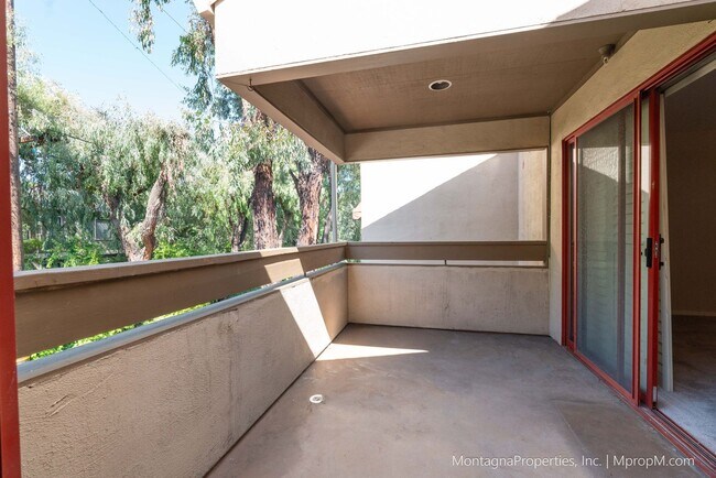Building Photo - Amazing Downtown Los Gatos Location * One ...