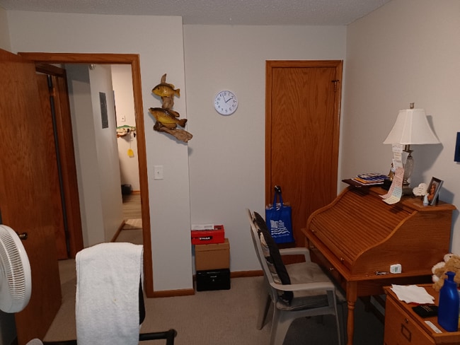 Building Photo - 320 Cypress St N