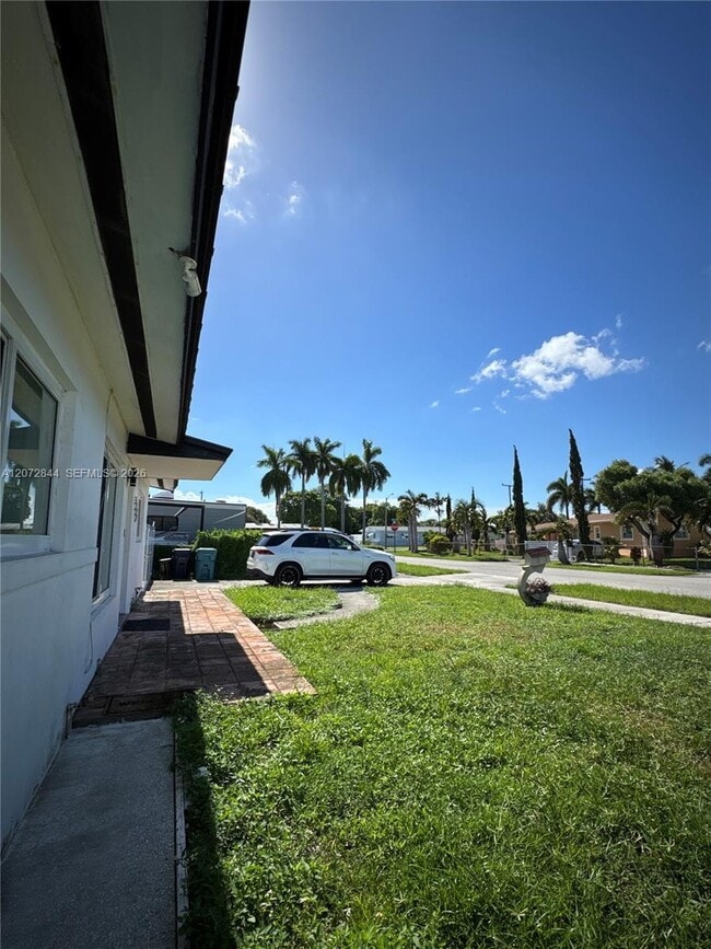 Building Photo - 5500 NW 178th Terrace