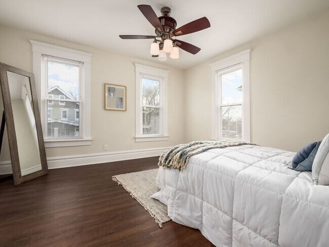 Building Photo - 561 Kimball Pl