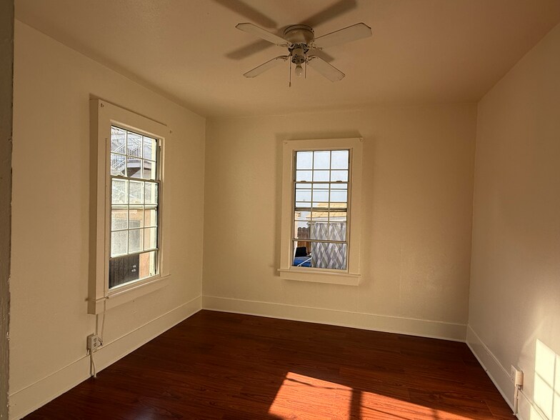 Master Bedroom - 1216 Fedora St