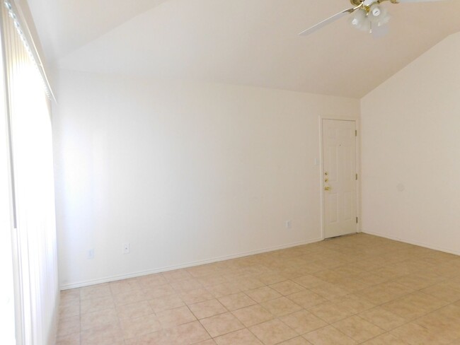 Building Photo - 4601 Wade Dr