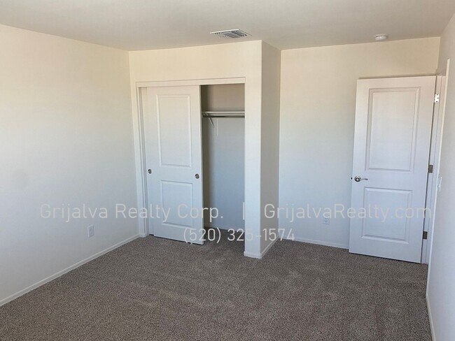 Building Photo - 4 Bed, 3 Bath House + Den + Loft in Gladden Farms * MOVE-IN SPECIAL* (Moore Rd/Tangerine Farms)
