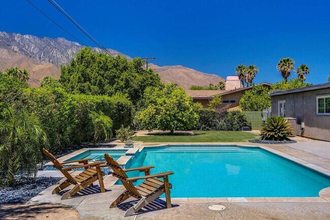 Building Photo - Family-Friendly Oasis in North Palm Springs