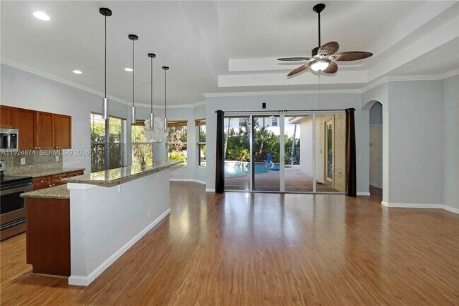 Building Photo - 1923 Harbor View Cir