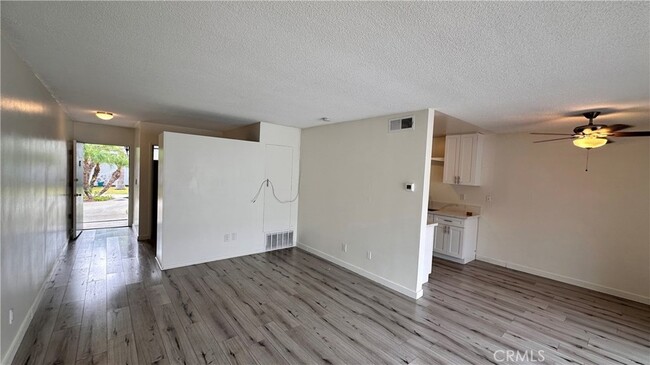 Building Photo - 1193 S Belhaven St