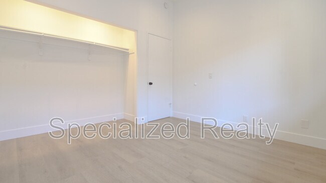 Building Photo - 9603 Van Nuys Blvd