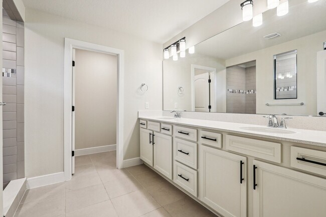 Building Photo - 4103 Meandering Bay Dr