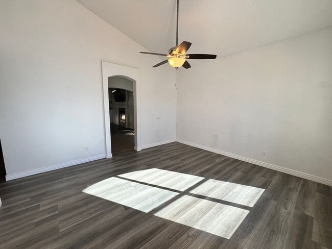 Building Photo - Perfect Cul-De-Sac Home just for you!