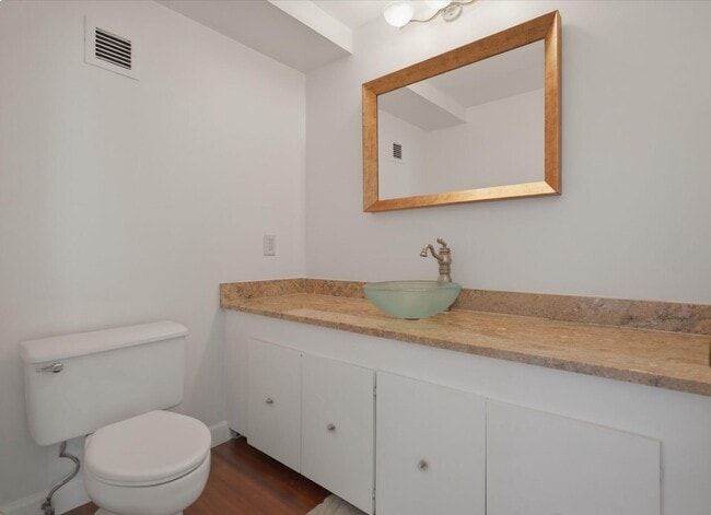 Building Photo - 1390 S Ocean Blvd