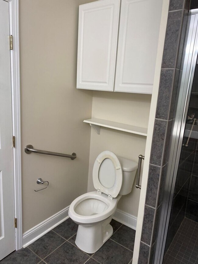 Building Photo - 4 bedroom/3 bathroom in Cypress Island community, minutes from Carolina Beach!