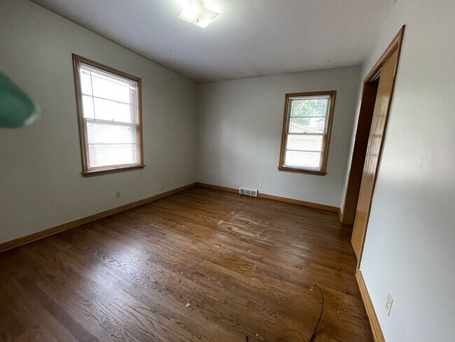 Building Photo - 5015 Marinda St