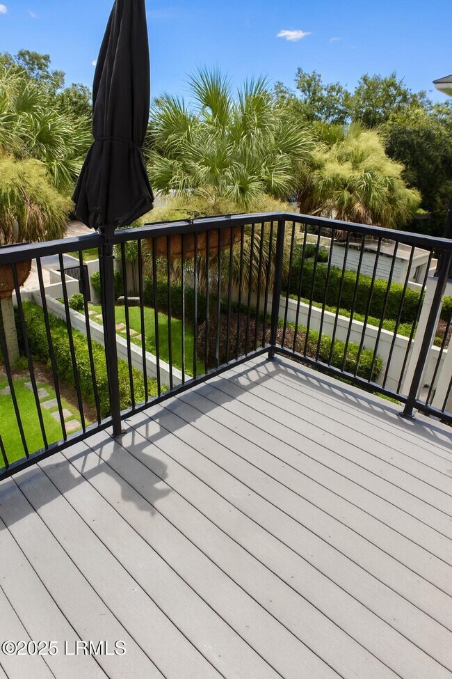 Building Photo - 23 Market