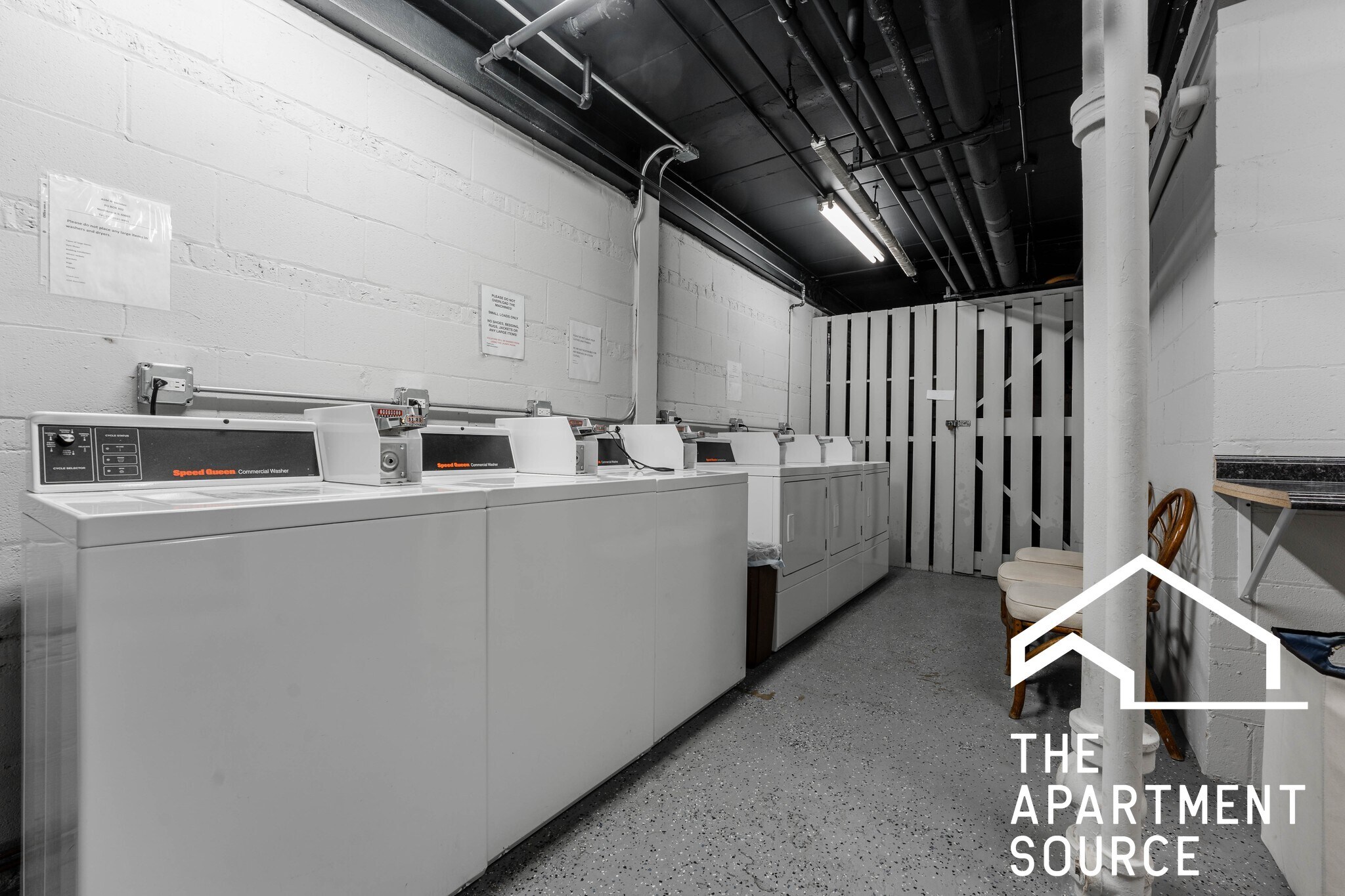 Building Photo - 6821 N Sheridan Rd