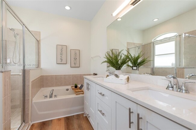 Building Photo - 1896 Crestview Way