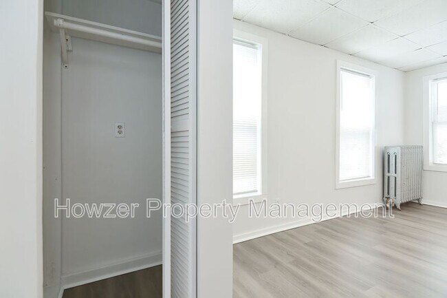 Building Photo - 109 Green St