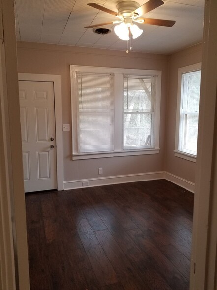 Main Living Area - 2028 Mc Cutchen Ave