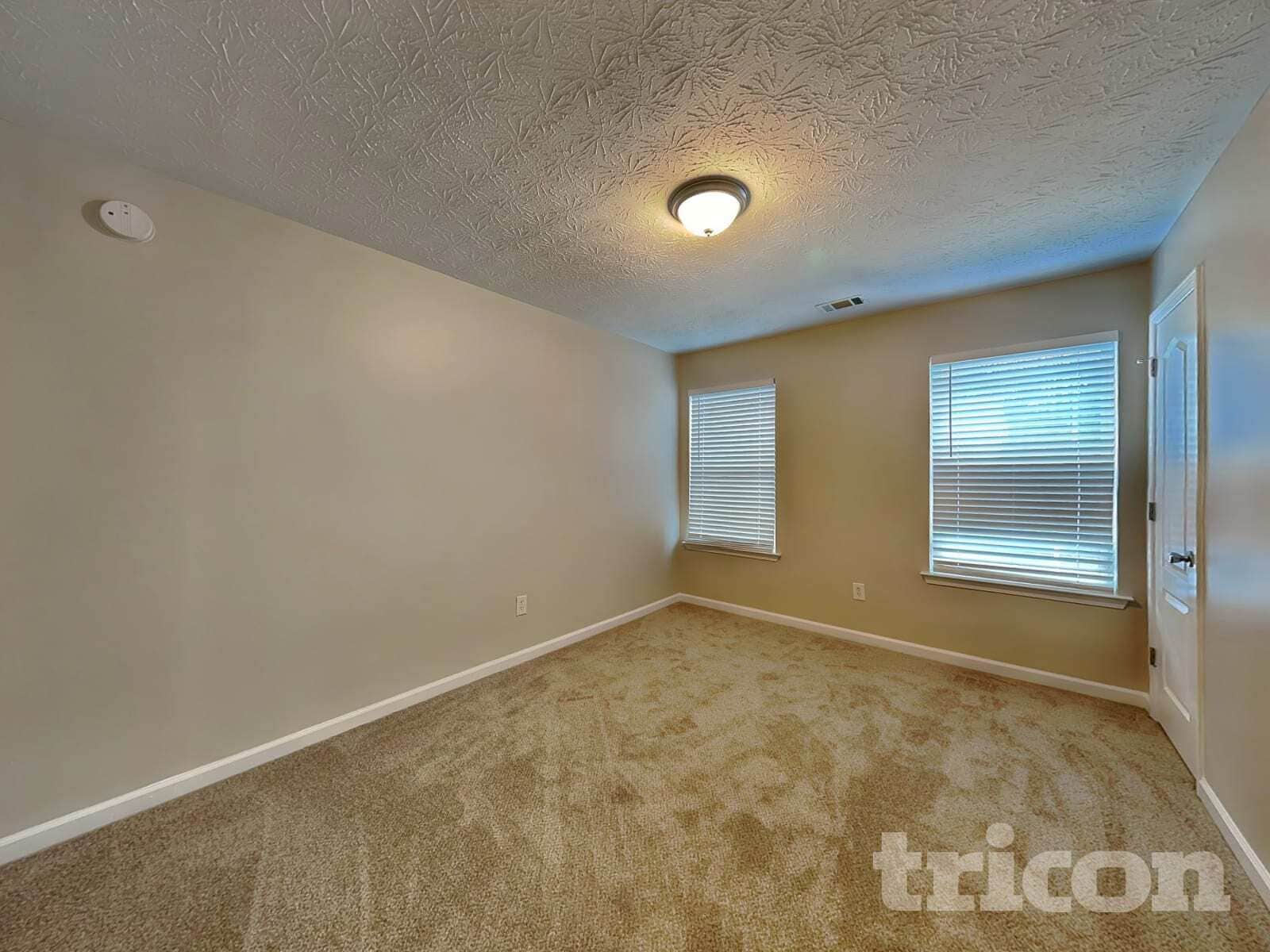 Building Photo - 3869 Alderwoods Dr