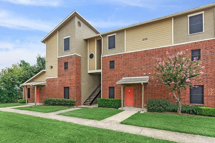Interior Photo - FOX BEND APARTMENTS
