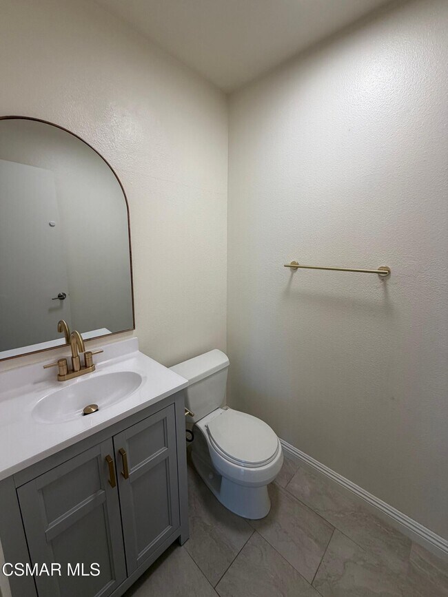 Building Photo - 1174 Tivoli Ln