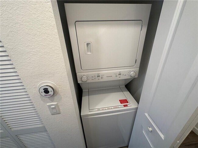 Building Photo - Northeast 208th Terrace, Miami, FL 33179 - 3 BR 3 BA townhouse
