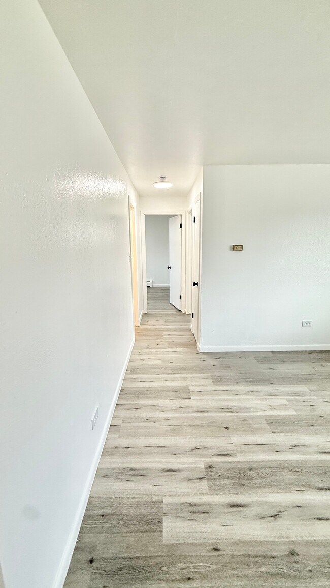 Image (15) - OAK NORTH APTS