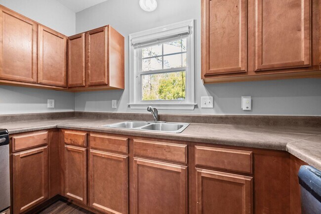 Building Photo - Welcome to Carolina Forest!