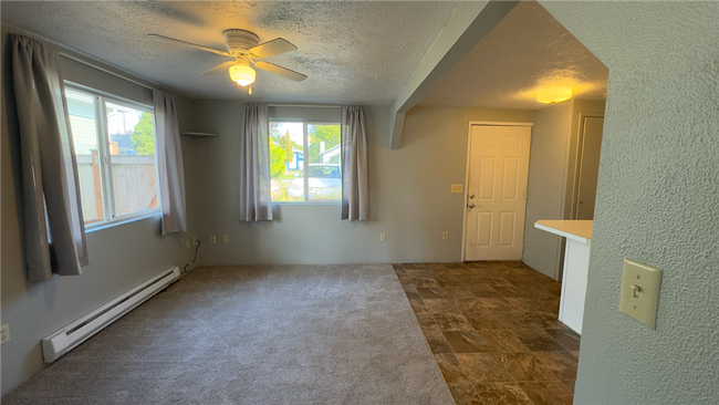 Building Photo - Studio Plus in Mount Vernon!!!