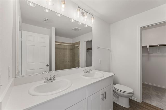 Building Photo - 816 Breakwater Dr