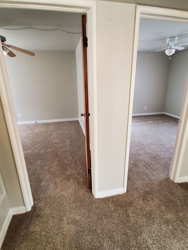 Building Photo - 1415