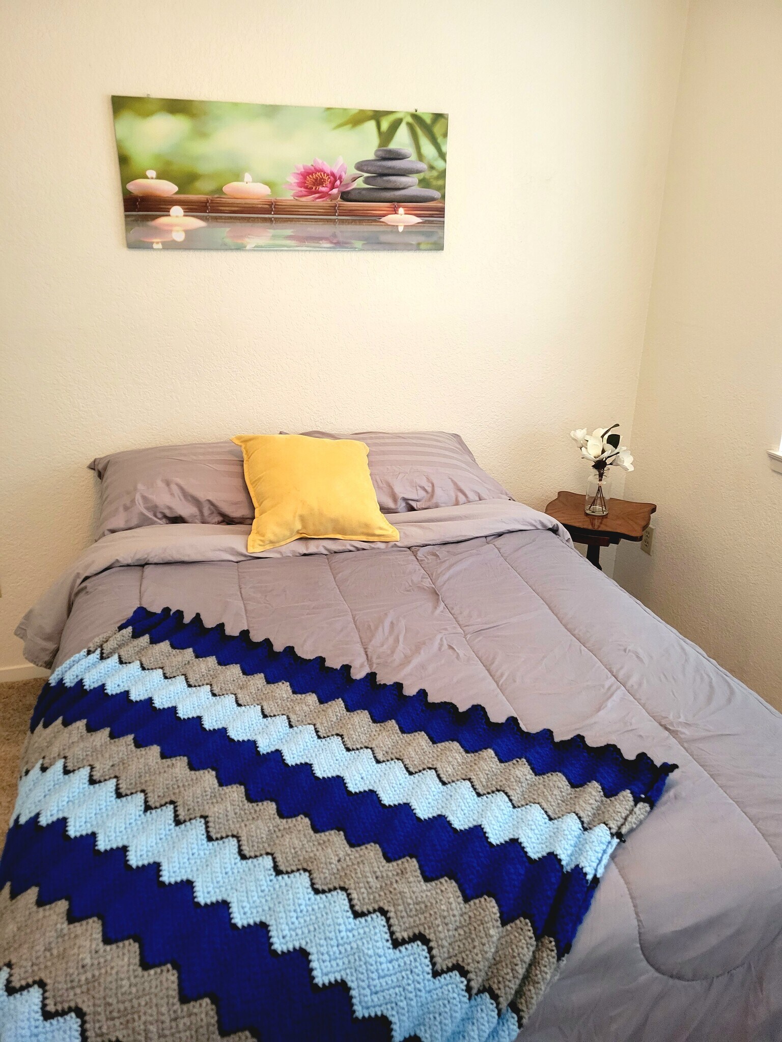 Building Photo - 2011 S Main St