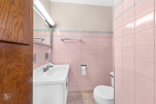 Primary Photo - 17346 68th Ct