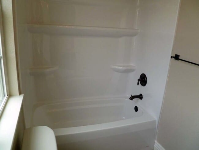 Building Photo - 3 Bedroom Victorian Style Home - Cherry Hill