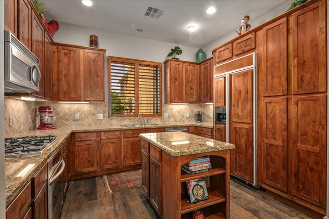 Building Photo - 20704 N 90th Pl