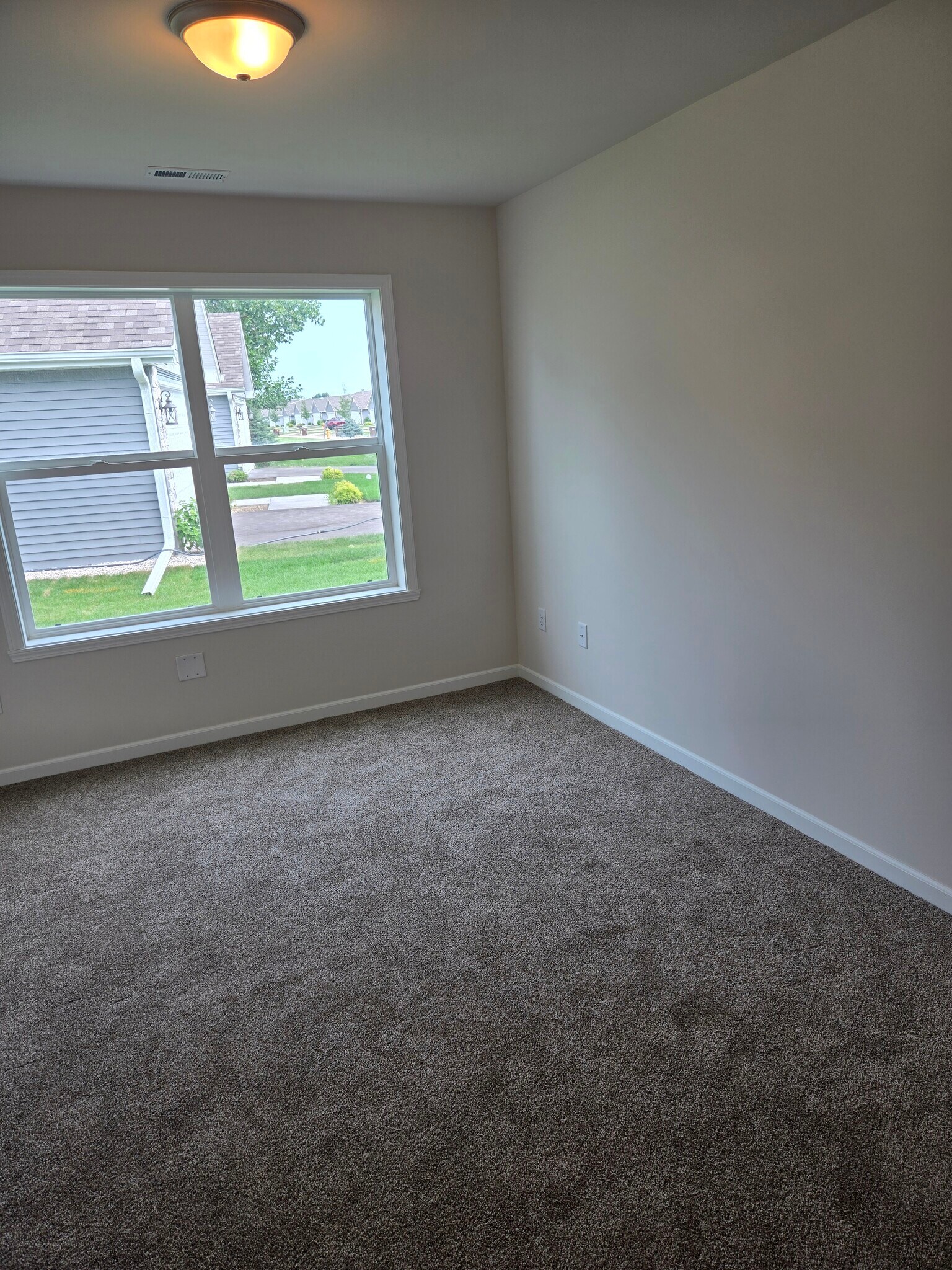 Flex Room - 4422 Squaw Valley Dr