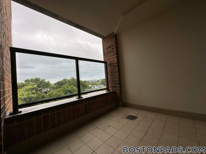 Building Photo - 40 Malvern St