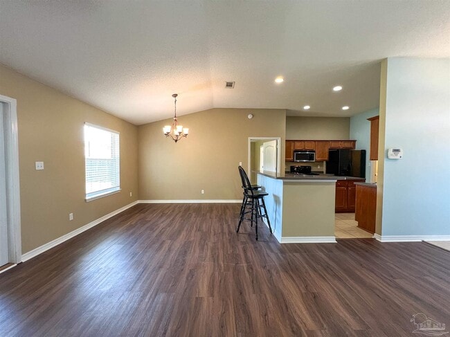 Building Photo - 5866 Chi Chi Cir