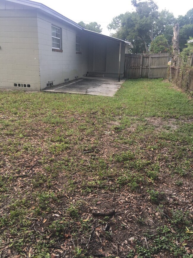 Building Photo - 3br 2 bath Cozy home