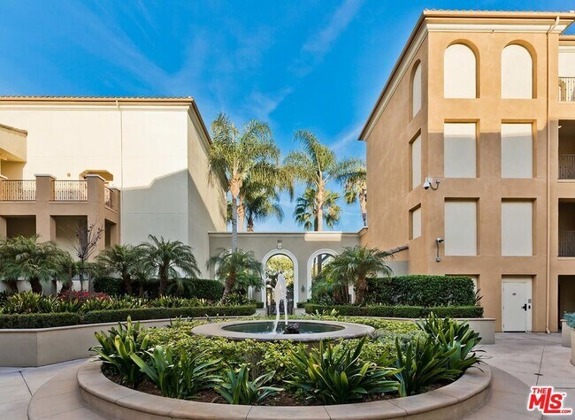 Building Photo - 12975 Agustin Pl