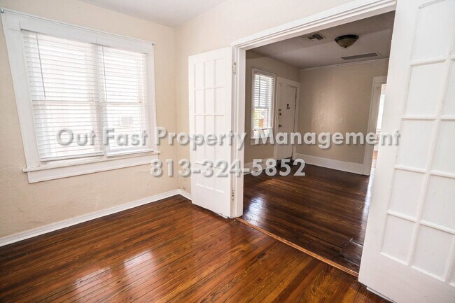 Building Photo - 545 2nd St N