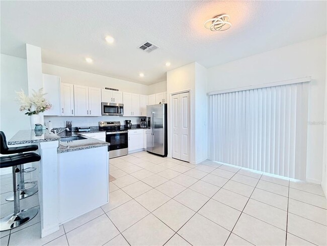 Building Photo - 2580 Sunray Venus Wy