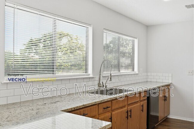 Building Photo - 8138 Elktree Pass