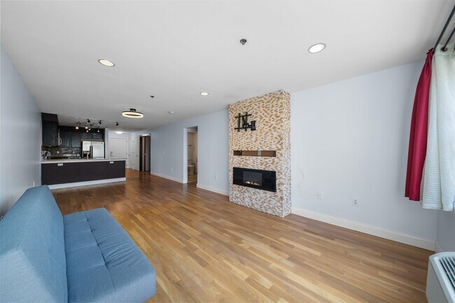 Building Photo - 5711 Jefferson St