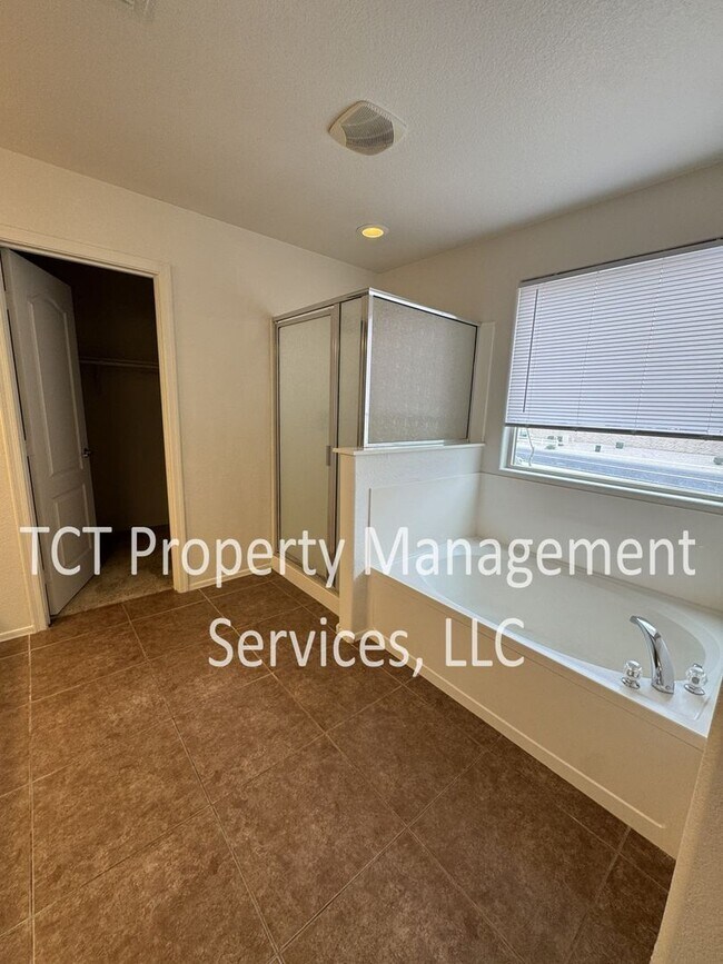 Building Photo - Beautiful 4 bedroom + loft in Johnson Ranch