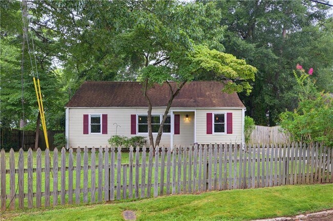 Building Photo - 1799 Ellington St