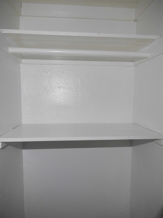 Building Photo - 8007 Garland Ave