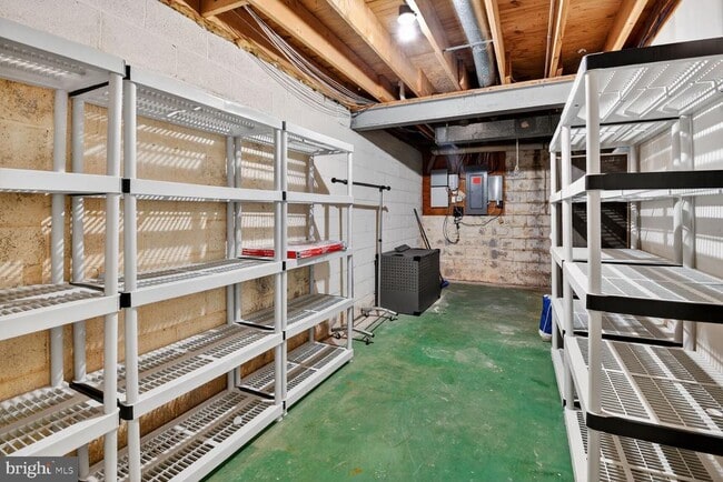 Building Photo - 3227 Ellicott St NW