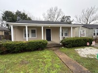 Building Photo - Charming 2 Bedroom 1 Bathroom Home for Rent!