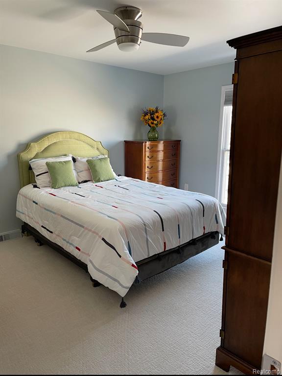 Building Photo - 24356 E River Rd